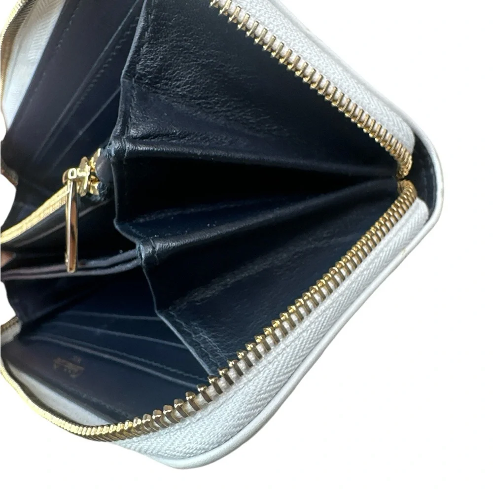 Dior vibe voyager zip wallet